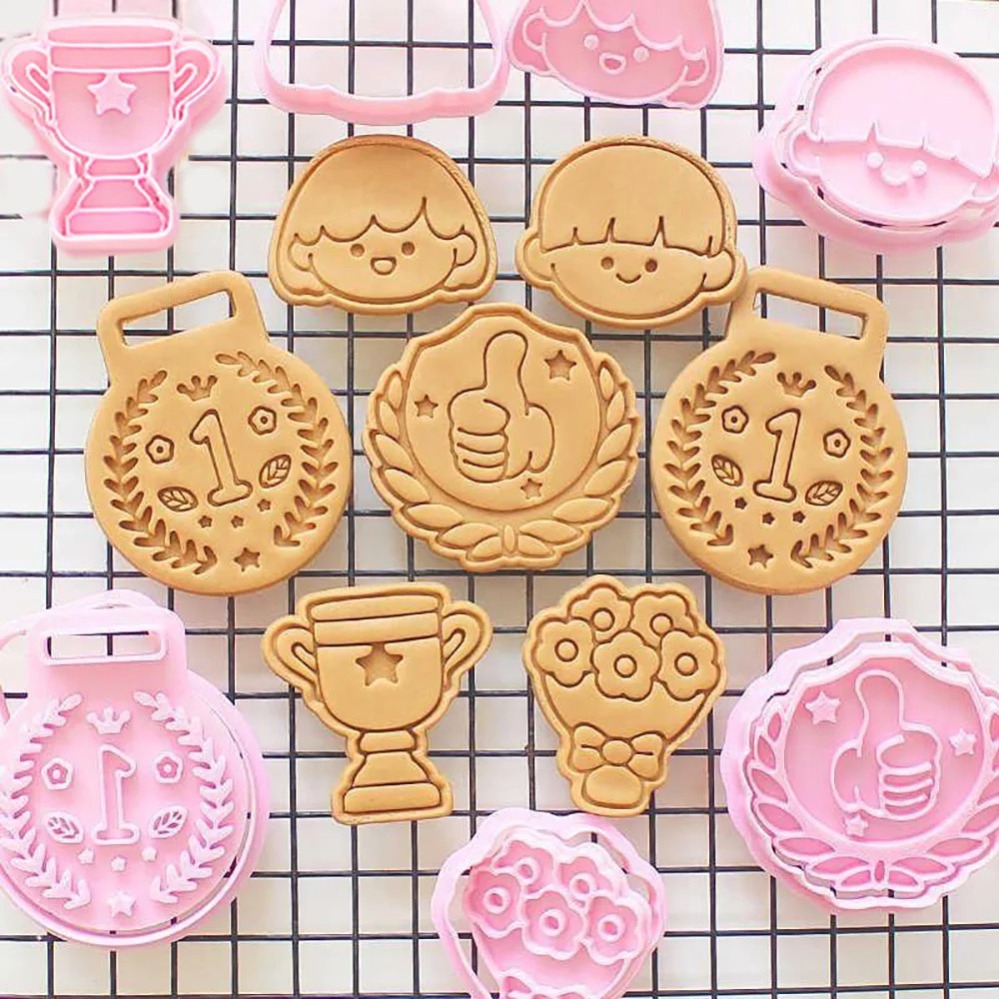 Kitchen Baking Supplies - Medals Trophies Cookie Cutters Cartoon Cake