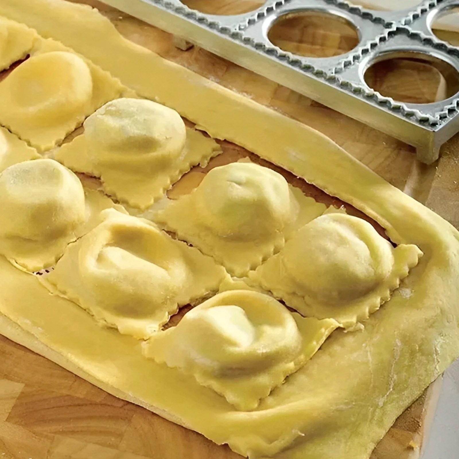 Dumpling Mold 12 Holes Ravioli - огляд і ціна Kitchen Q