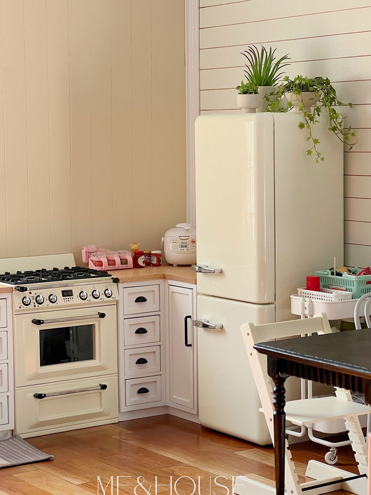 1/6 Doll House Model Furniture - огляд і ціна Kitchen Q